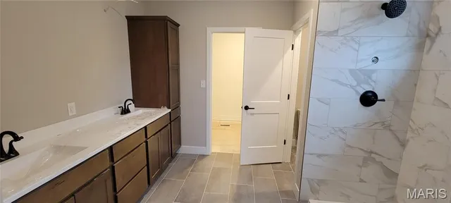 $558,000 | 1447 Guilford Place, Troy, IL 62294