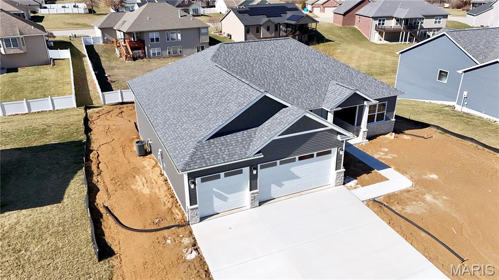 1447 Guilford Place Troy, IL 62294 - Photo 3 of 99