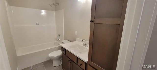 $558,000 | 1447 Guilford Place, Troy, IL 62294