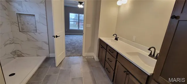 $558,000 | 1447 Guilford Place, Troy, IL 62294