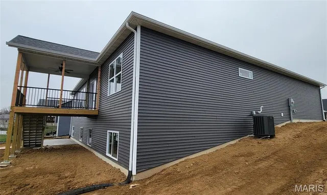 $558,000 | 1447 Guilford Place, Troy, IL 62294