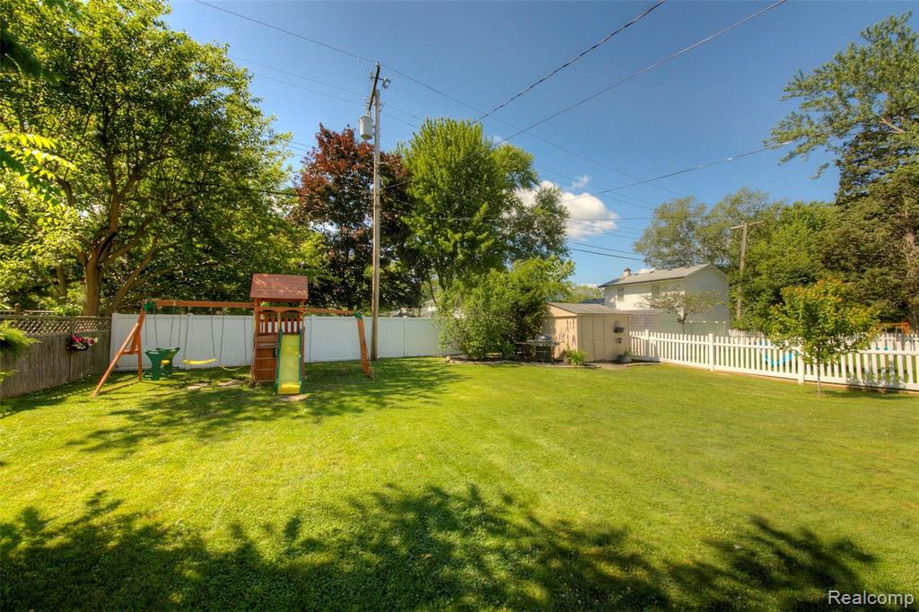133 Riddle Street Howell, MI 48843 - Photo 48 of 53