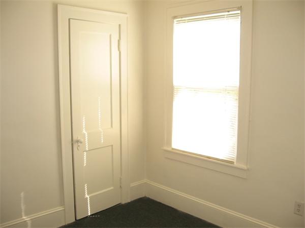 16 Banner Street Springfield, MA 01151 - Photo 8 of 10