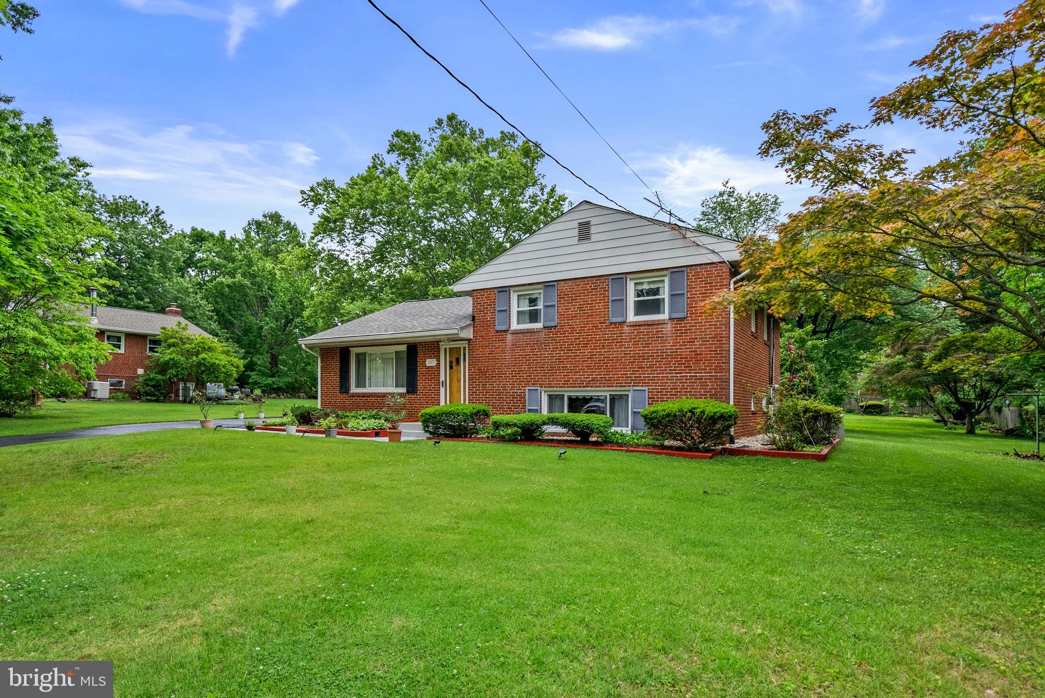 807 Snider Lane Silver Spring, MD 20905 - Photo 7 of 35