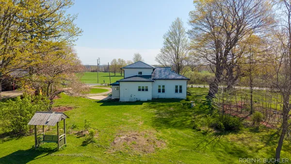 $495,000 | 1614 66th Street, Fennville, MI 49408