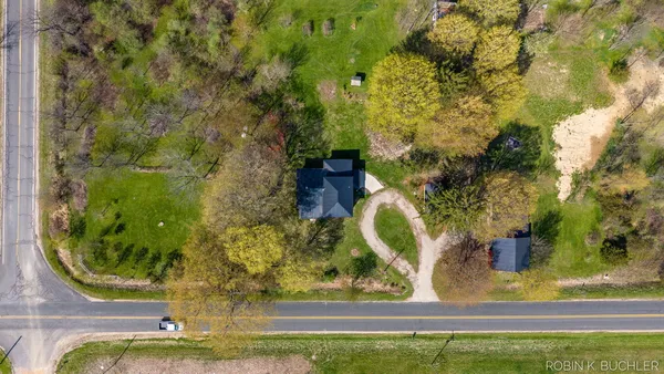 $495,000 | 1614 66th Street, Fennville, MI 49408