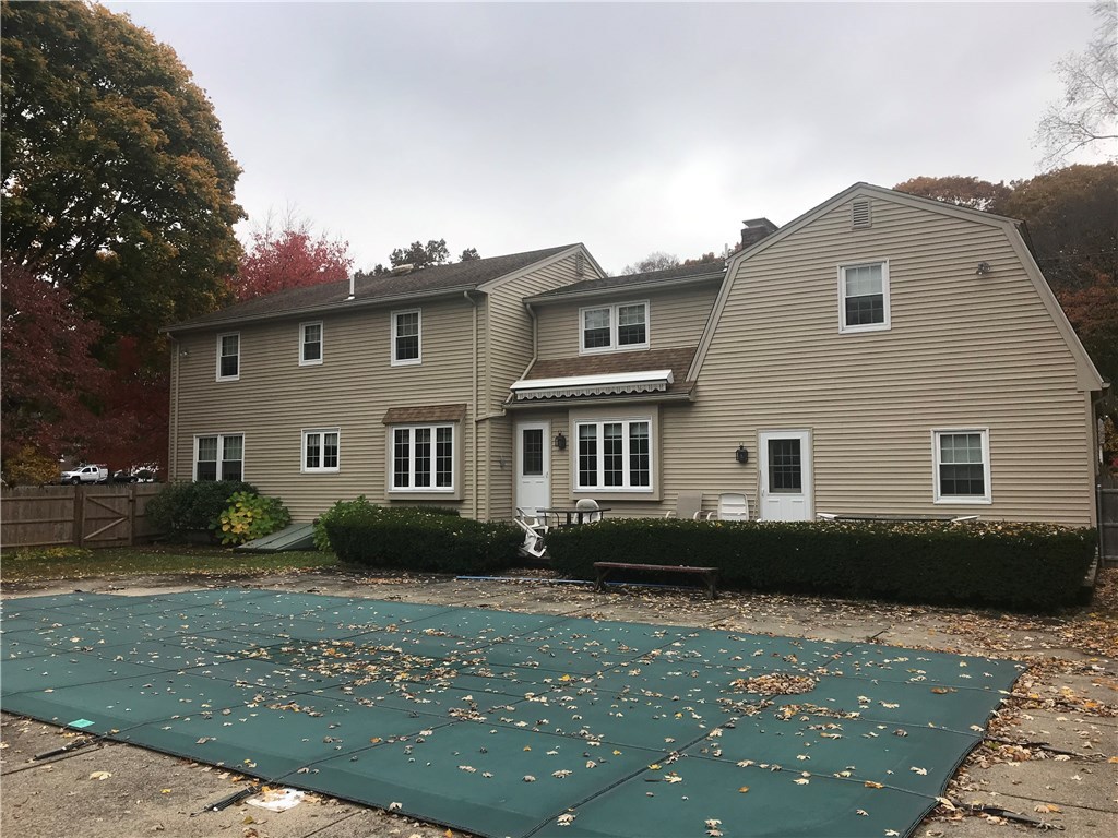 394 Woodland Road Woonsocket, RI 02895 - Photo 2 of 27