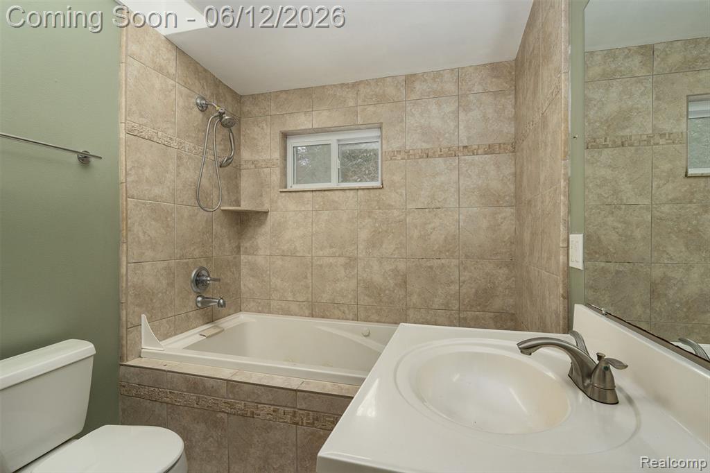 3954 North Ellamae Road Oakland, MI 48363 - Photo 49 of 60