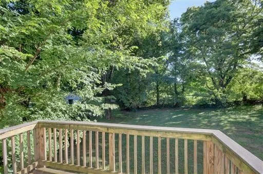 $880 | 916 Charlotte Street, Unit A, Clarksville, TN 37040