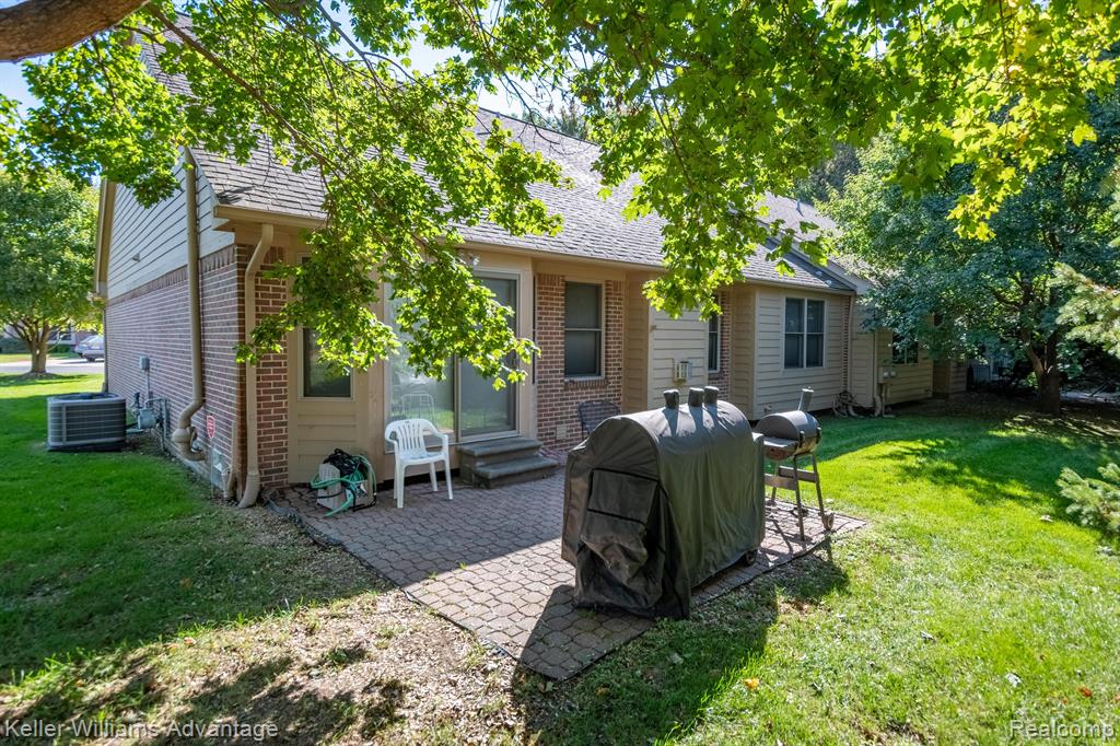 22500 Timber Ridge Court Woodhaven, MI 48183 - Photo 29 of 29