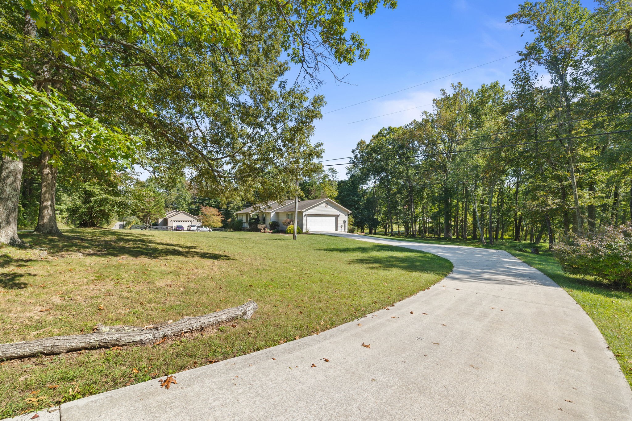 1357 Franklin Loop Clarkrange, TN 38553 - Photo 25 of 37 a view of a patio with a yard