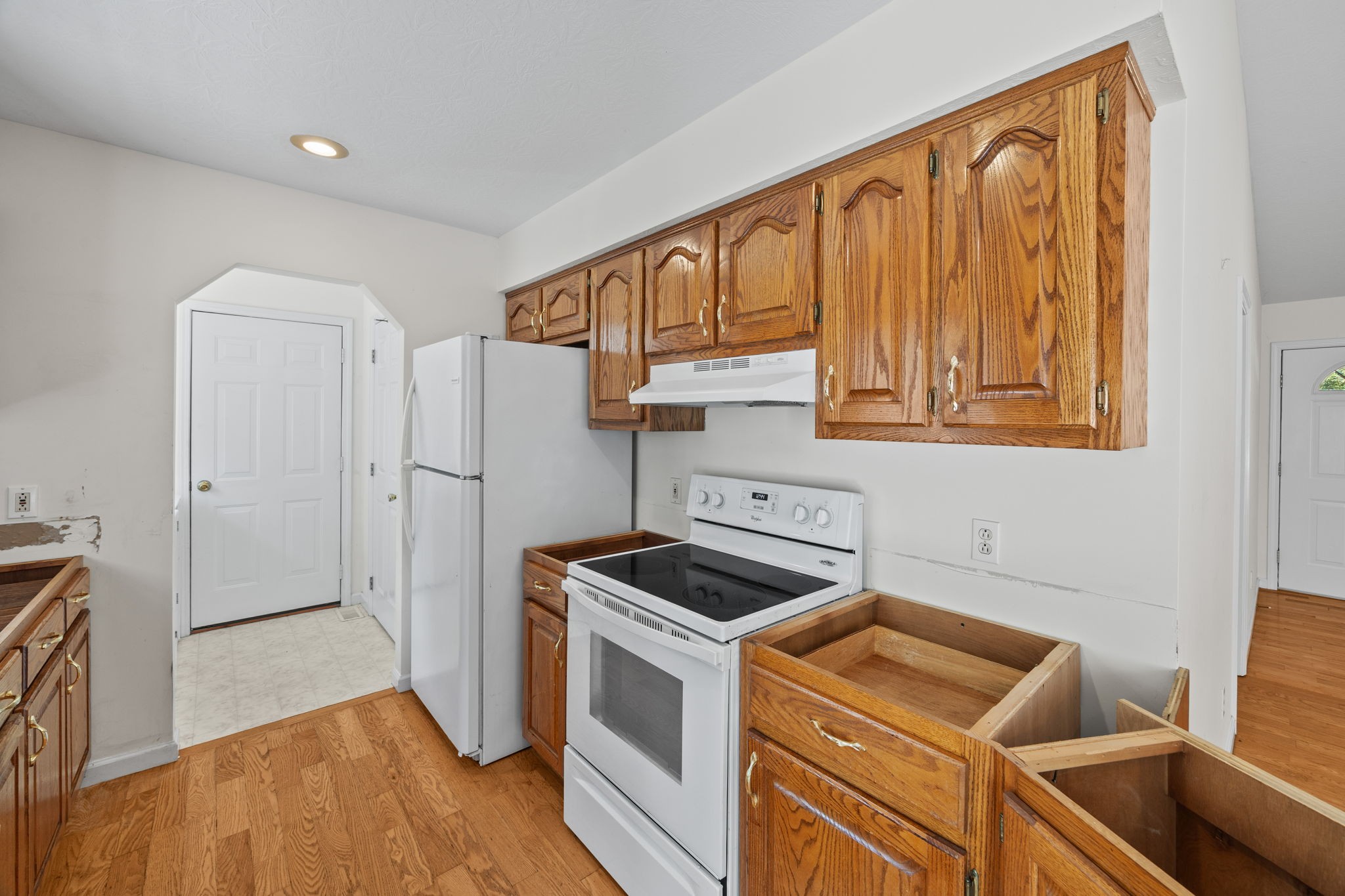 1357 Franklin Loop Clarkrange, TN 38553 - Photo 8 of 37 a kitchen with a stove and a refrigerator