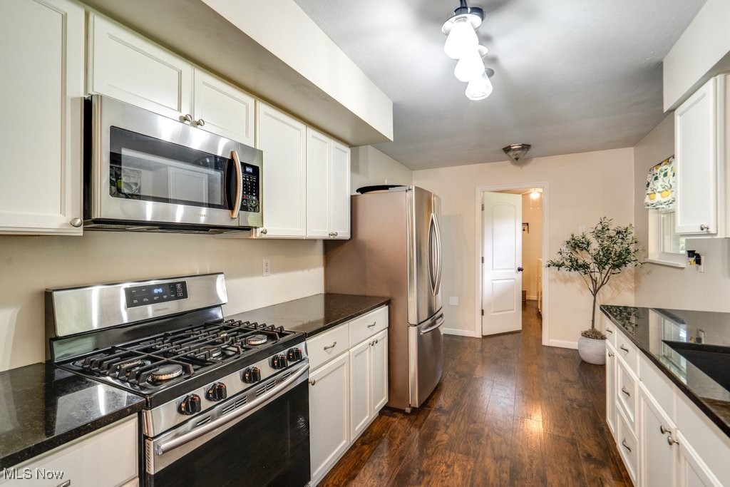 698 Ledge Road Macedonia, OH 44056 - Photo 16 of 45 Gallery Image 16