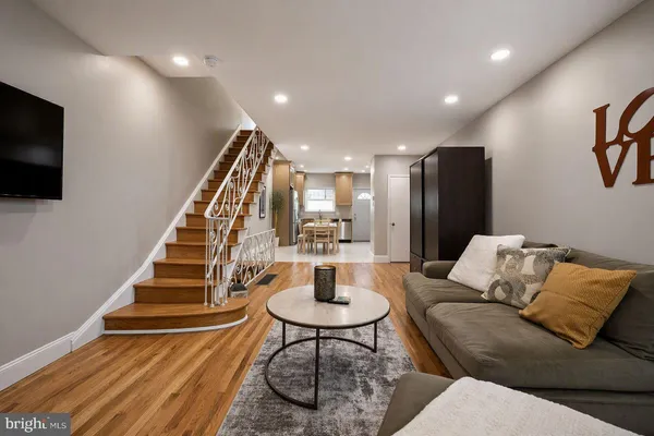 $2,500 | 2126 South Iseminger Street, Philadelphia, PA 19148