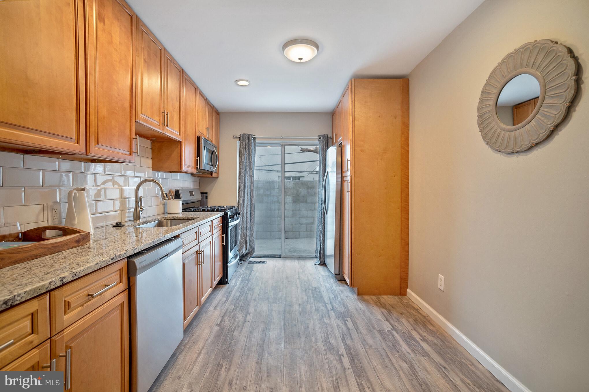 630 Durfor Street Philadelphia, PA 19148 - Photo 12 of 25