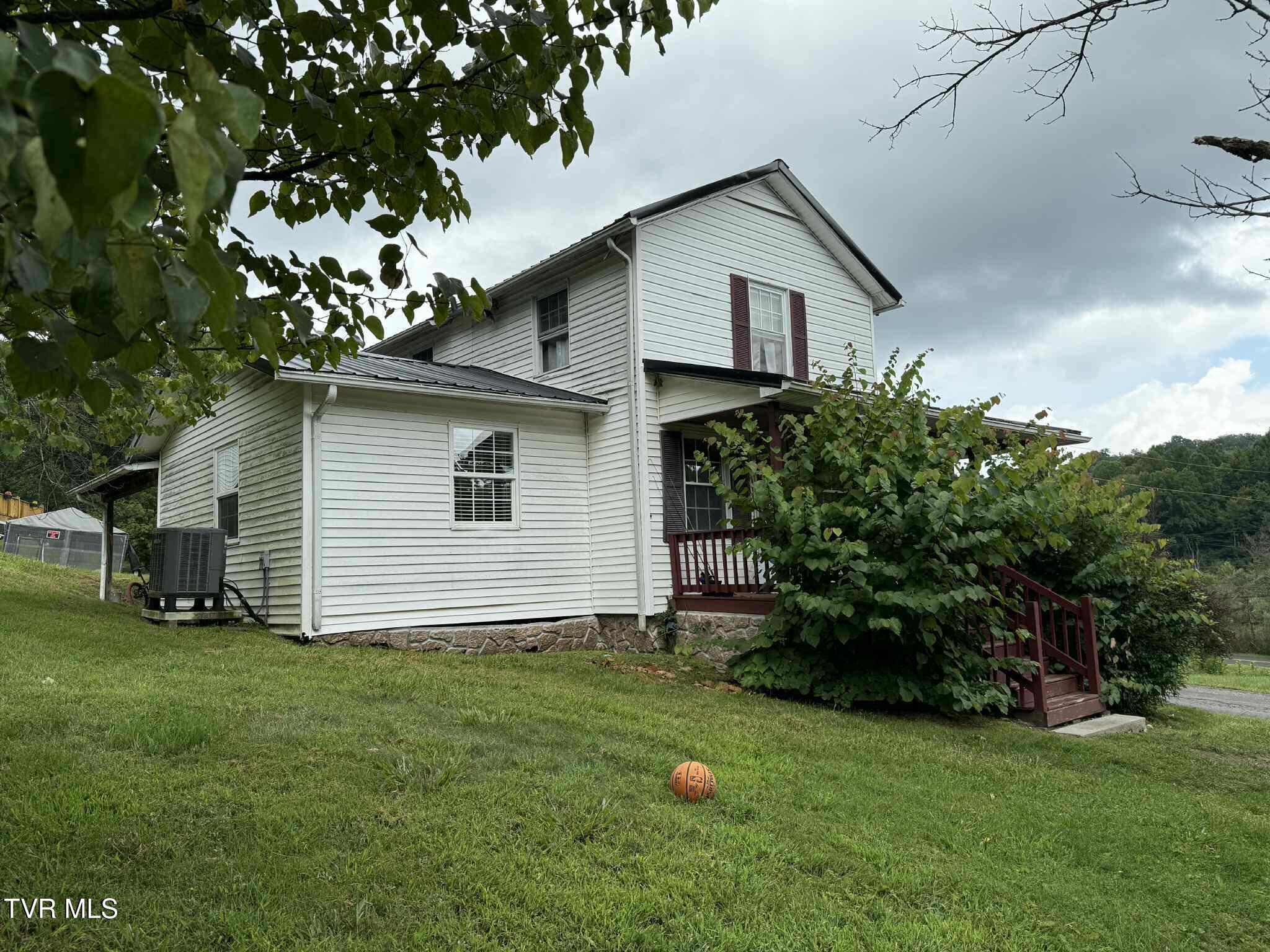 8309 Maddison Lane Wise, VA 24293 - Photo 5 of 25 2e2d33d3f