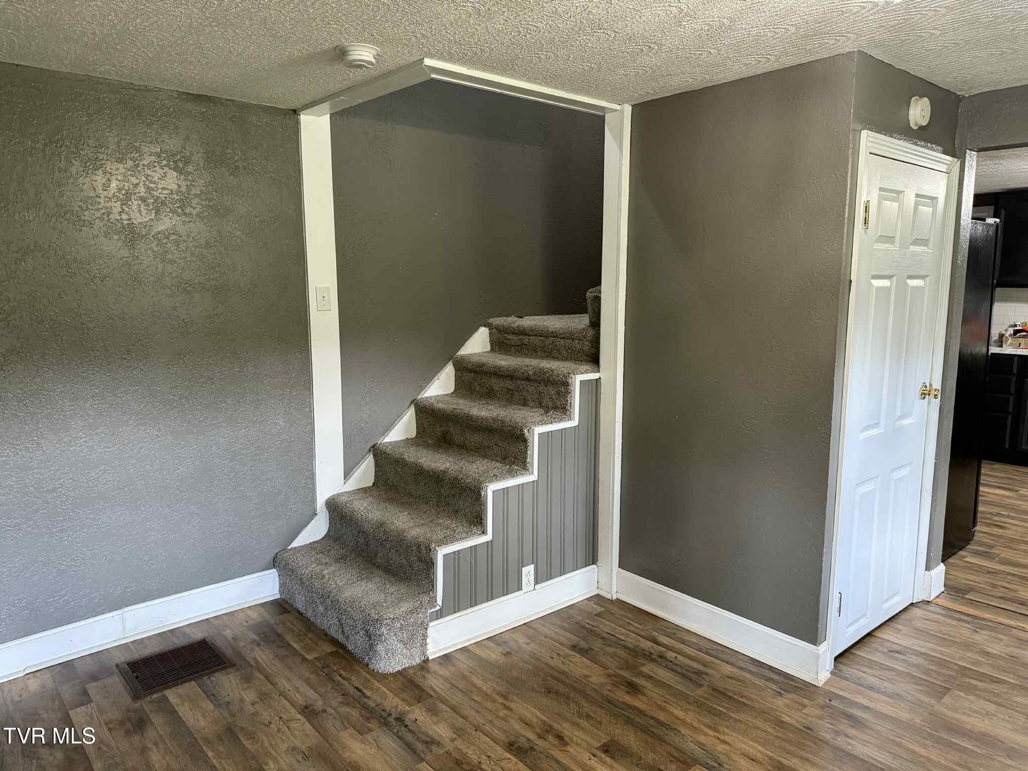 8309 Maddison Lane Wise, VA 24293 - Photo 9 of 25 fevefvefve