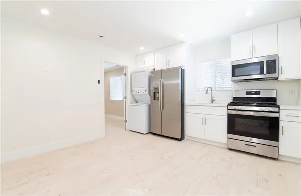 $2,200 | 11831 Pomering Road, Unit B, Downey, CA 90241