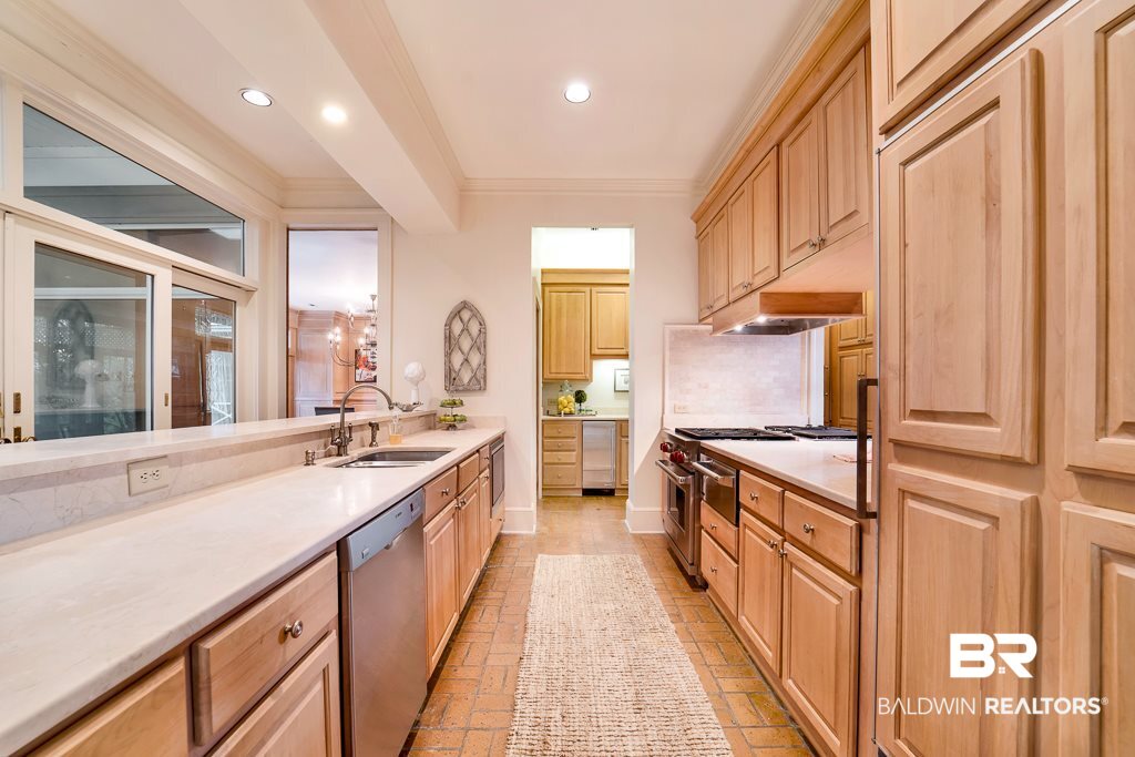 2355 Venetia Road Mobile, AL 36605 - Photo 12 of 48 Wolf and Subzero