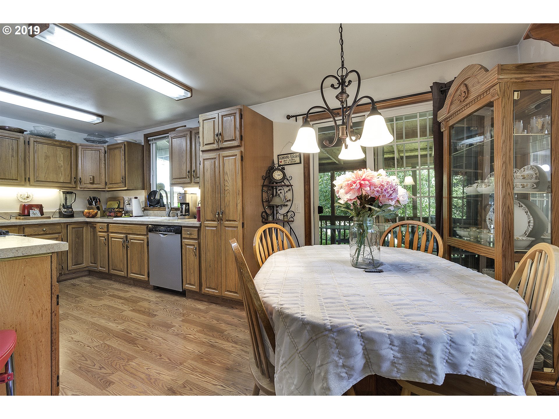 11631 Northwest Laidlaw Road Portland, OR 97229 - Photo 7 of 23 Gallery Image 7