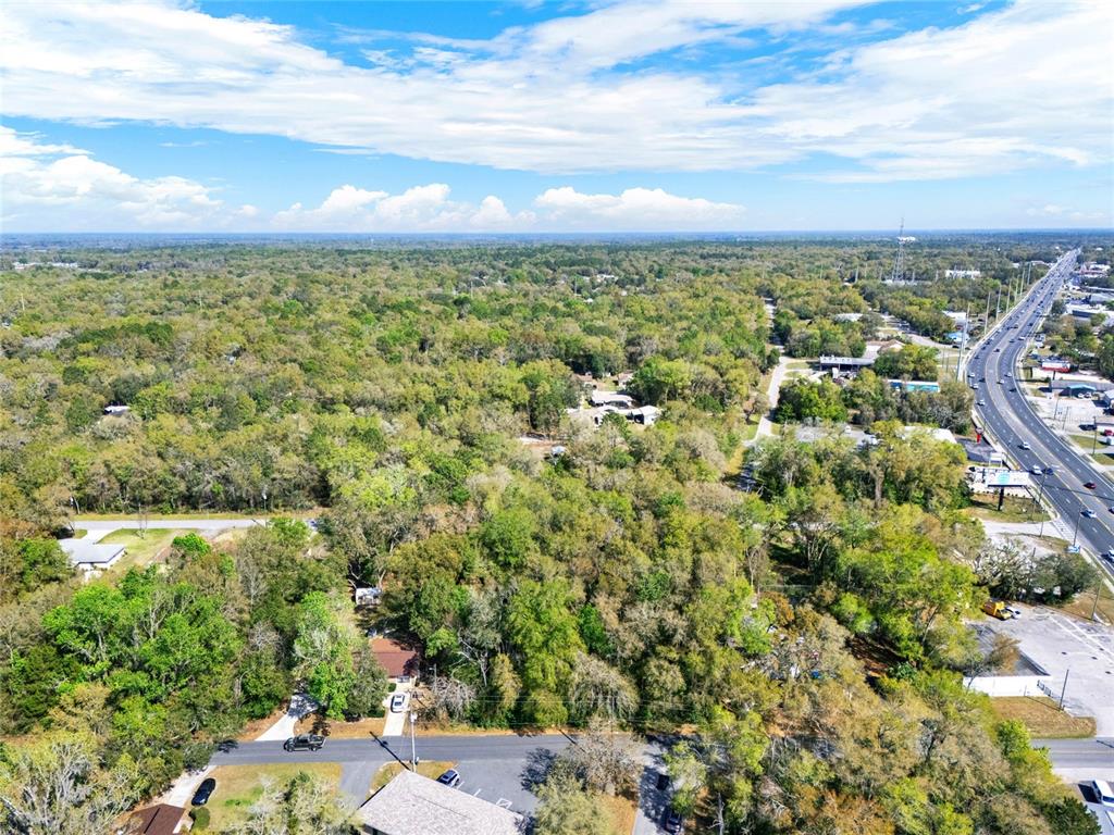 709 South Smith Avenue Inverness, FL 34453 - Photo 9 of 17 a view of a city