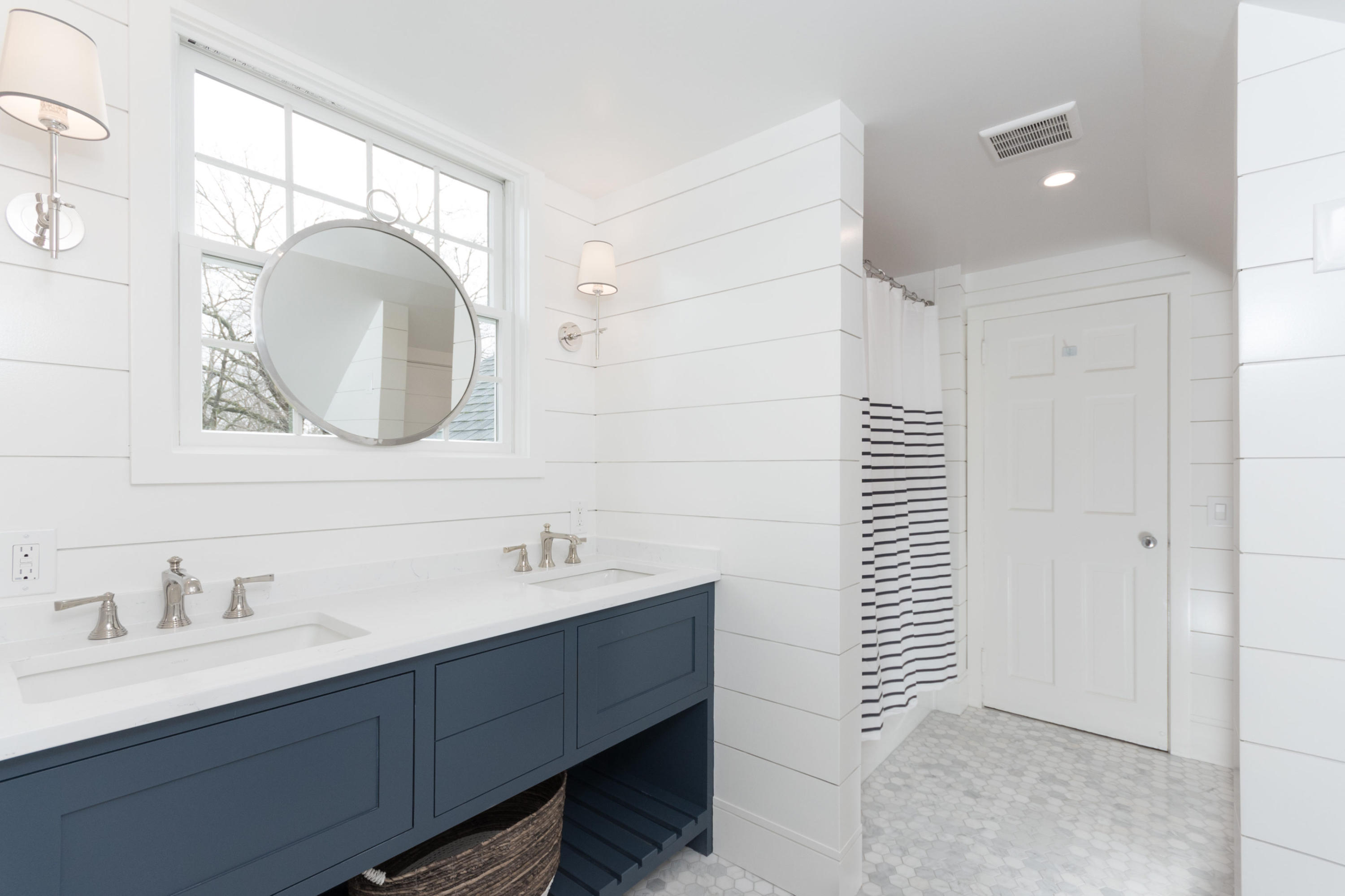 17 Point O Woods Road Darien, CT 06820 - Photo 32 of 44 a bathroom with a sink and a mirror