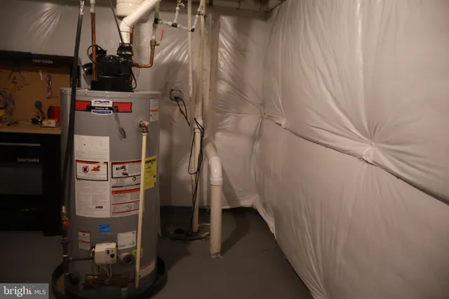 a view of walk in closet