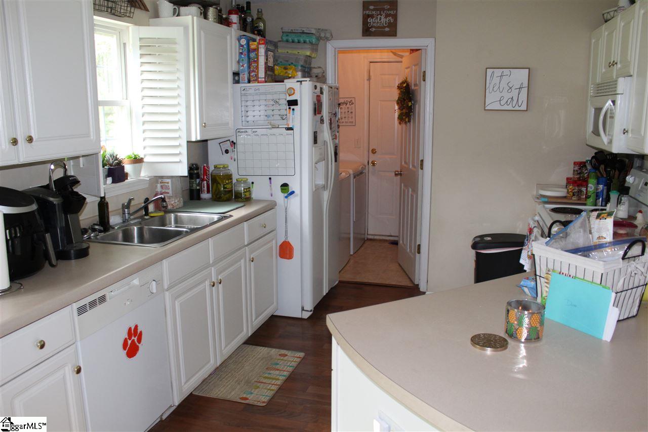 104 Forest Springs Road Seneca, SC 29678 - Photo 3 of 13 Gallery Image 3