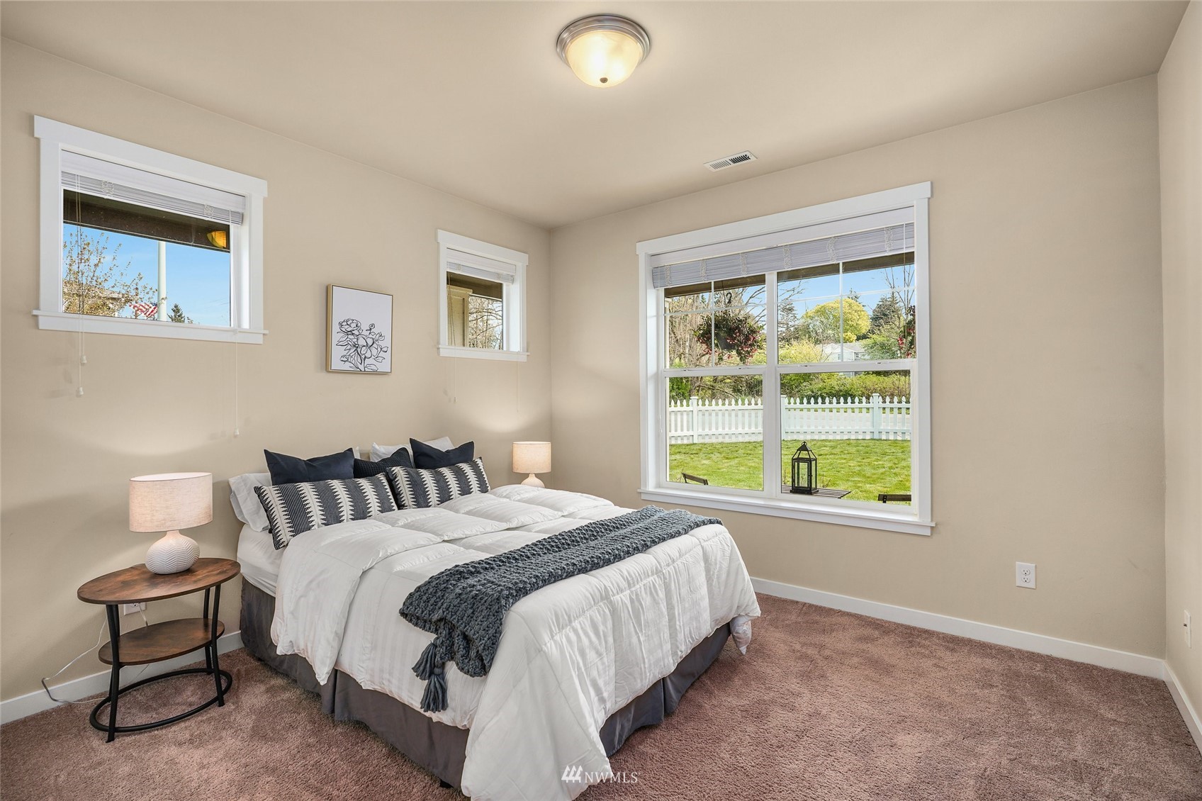 532 Ludwig Road Snohomish, WA 98290 - Photo 21 of 40 a bedroom with a bed and a window