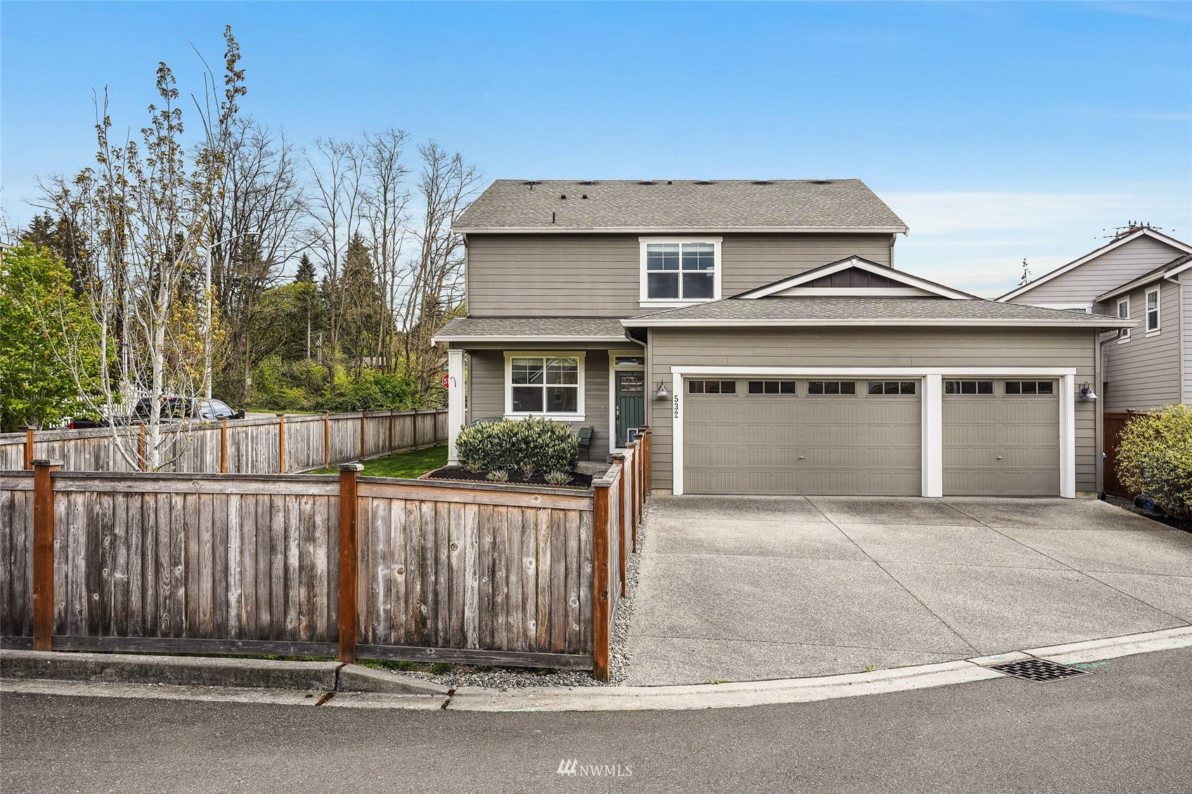 532 Ludwig Road Snohomish, WA 98290 - Photo 39 of 40 front view of a house with a outdoor space
