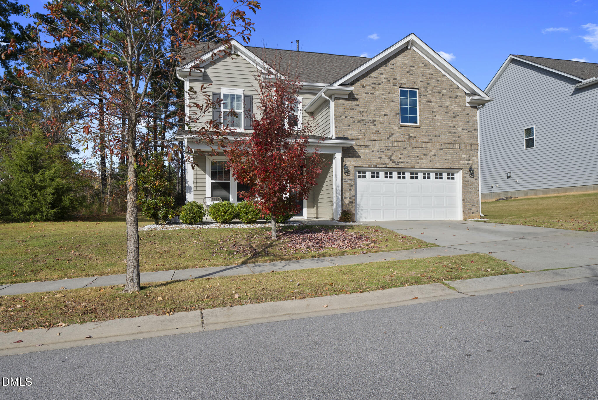 672 Millers Mark Avenue Wake Forest, NC 27587 - Photo 40 of 41 a front view of house with yard
