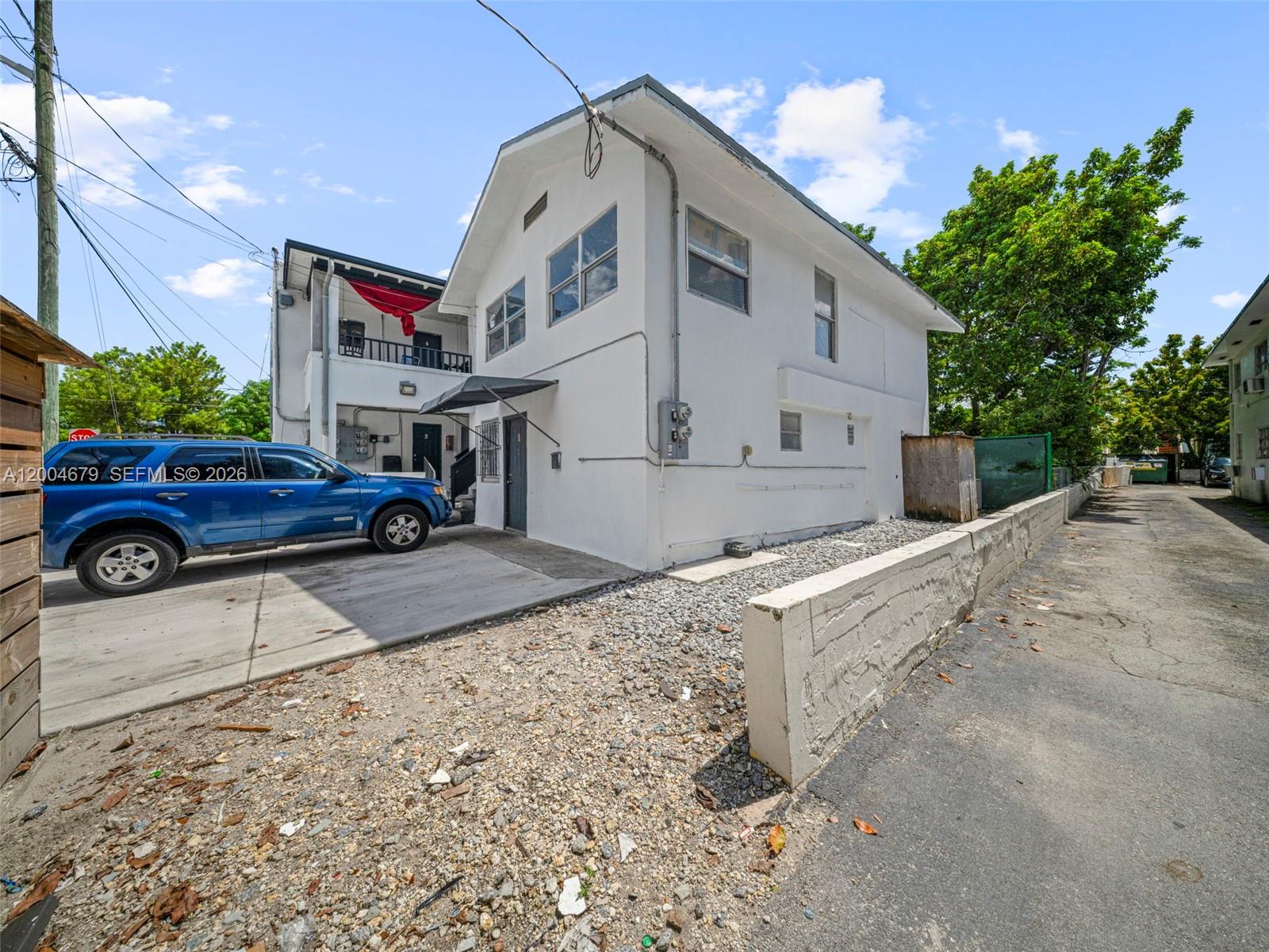 500 Southwest 8th Street Miami, FL 33130 - Photo 8 of 33 a front view of a house with a yard