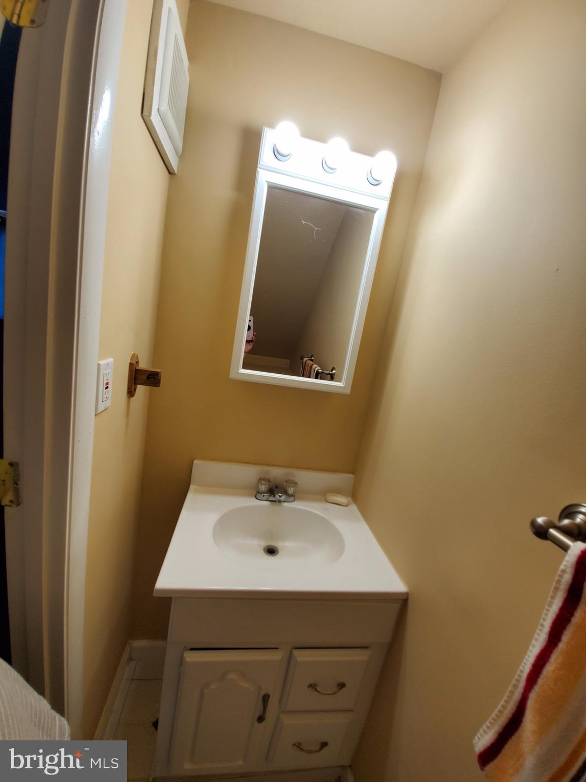 2753 Norfen Road Halethorpe, MD 21227 - Photo 16 of 20 First floor half bath