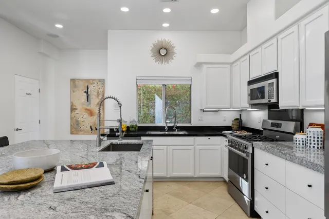 $749,900 | 51220 Avenida Carranza, La Quinta, CA 92253