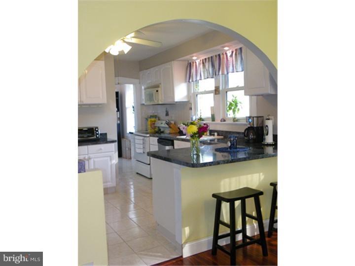 142 Yale Road Audubon, NJ 08106 - Photo 11 of 25 Kitchen