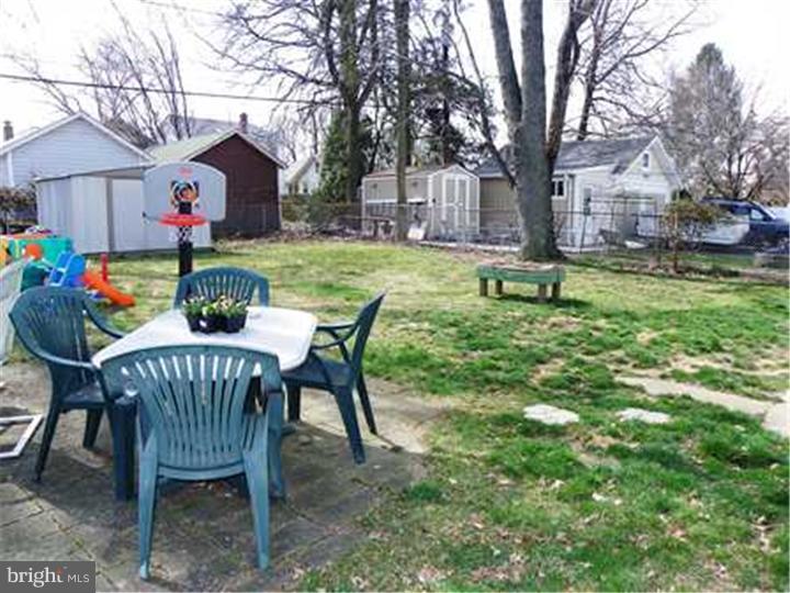142 Yale Road Audubon, NJ 08106 - Photo 24 of 25 Back Yard