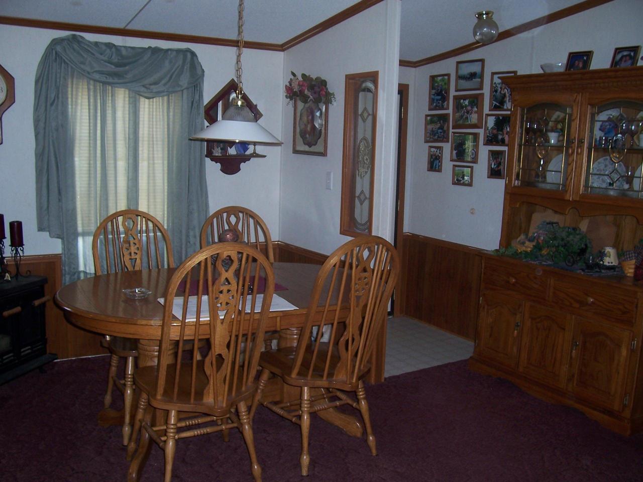 Blueberry Road Saylorsburg, PA 18353 - Photo 9 of 13 Dining Area