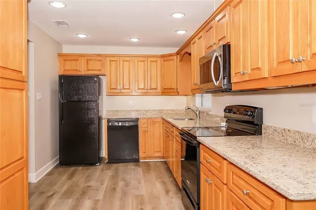 $2,065 | 38 Woodlake Drive, Port Orange, FL 32129