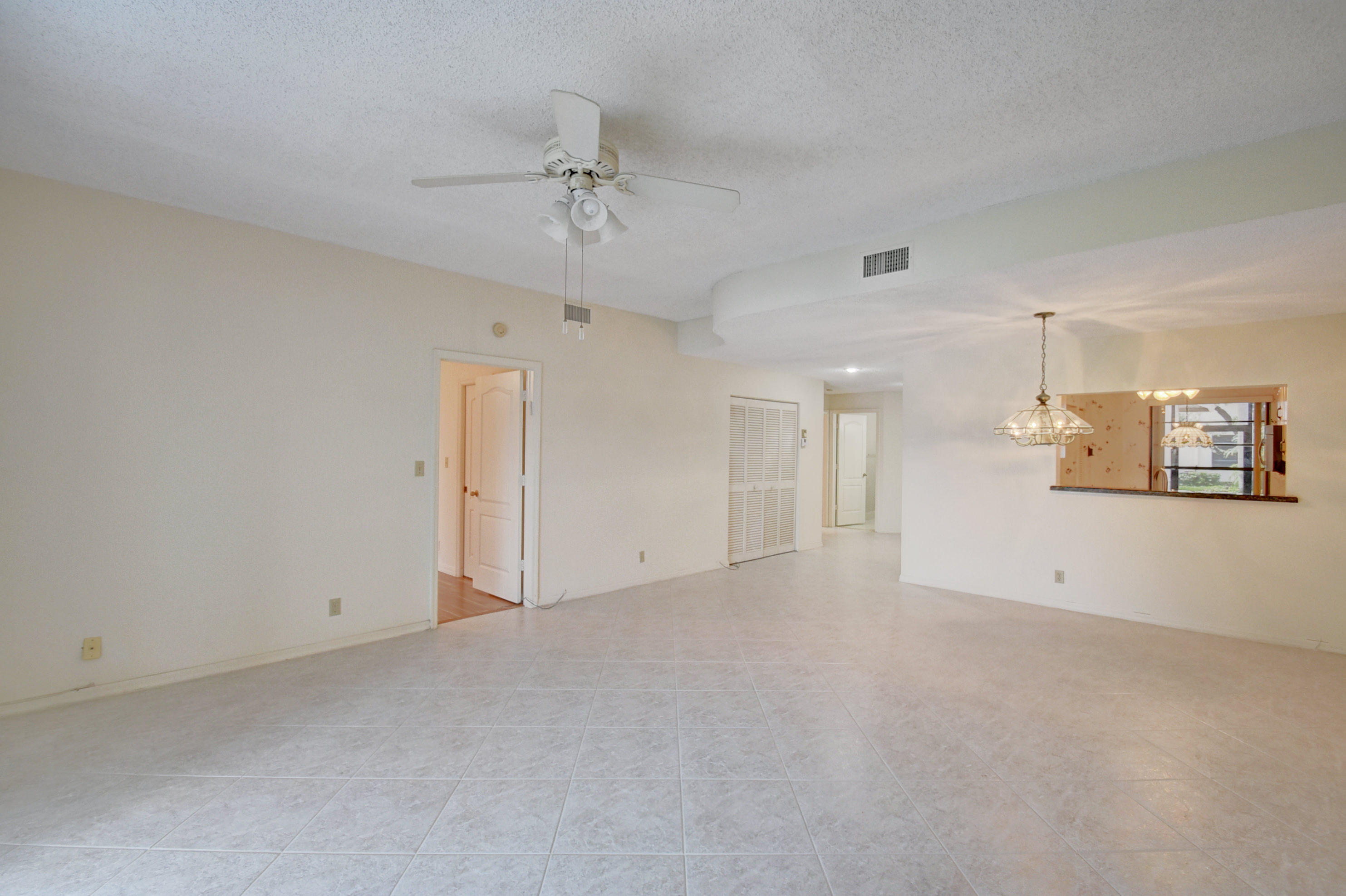 8640 Vía Reale, Unit 1 Boca Raton, FL 33496 - Photo 12 of 47 Virtuals1 (9)