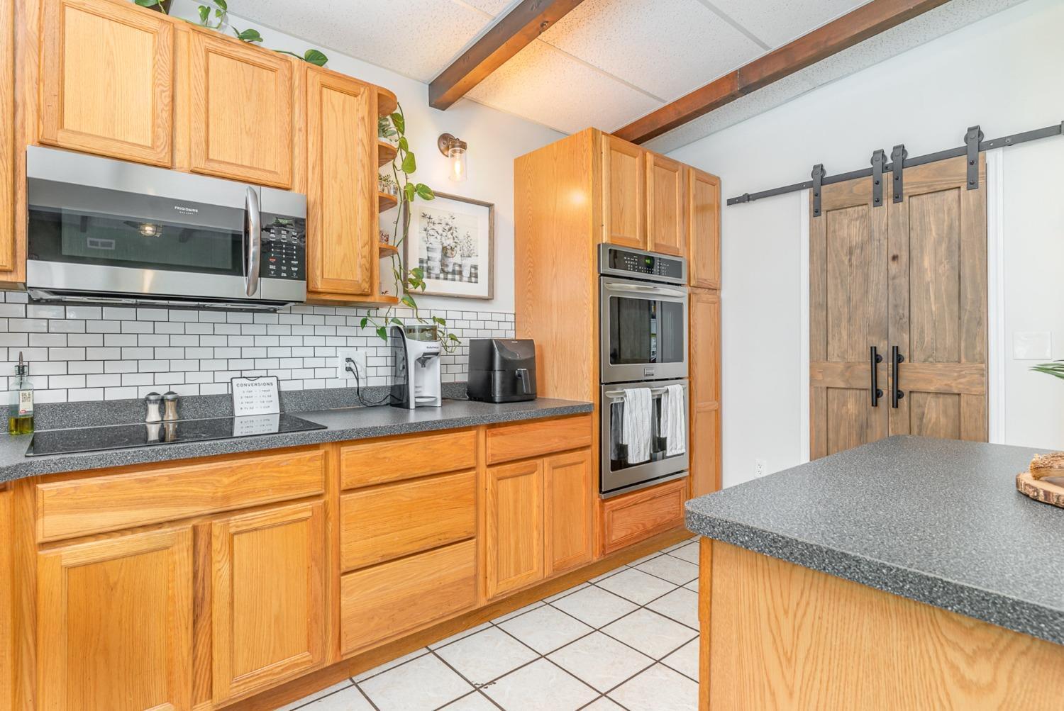 6629 Taylor Road Cincinnati, OH 45248 - Photo 9 of 21 Gallery Image 9