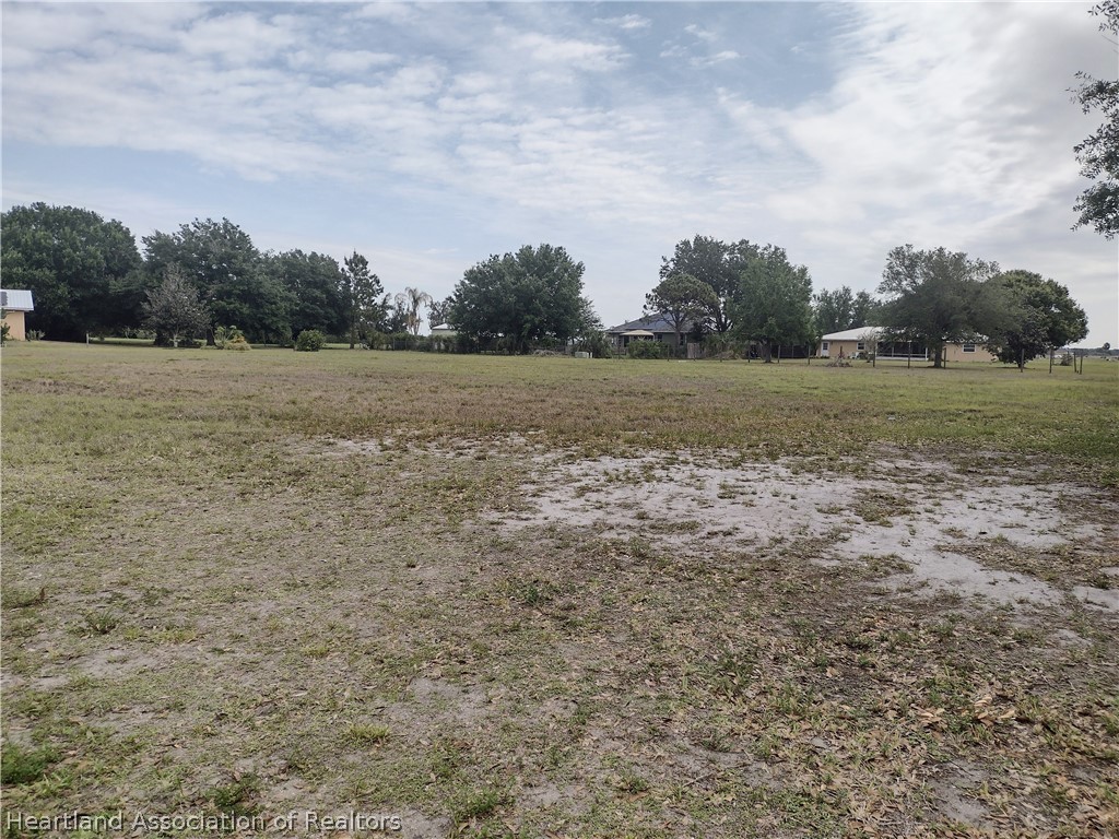501 Meadow Road Sebring, FL 33876 - Photo 5 of 9 Gallery Image 5