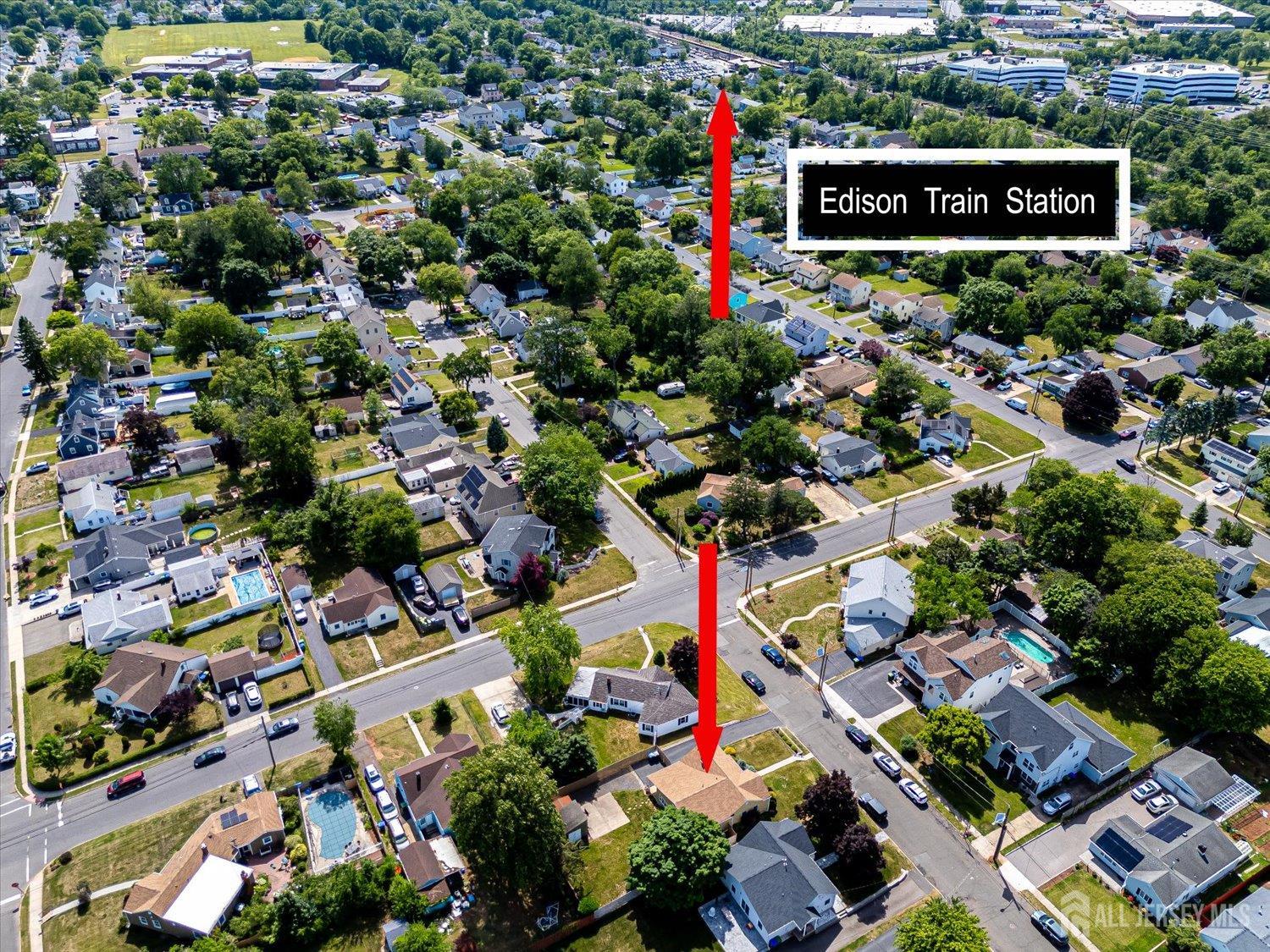 30 Walnut Street Edison, NJ 08817 - Photo 6 of 45