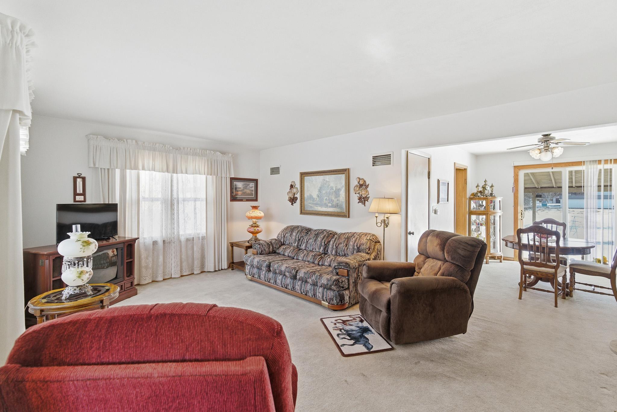 809 3rd Street Southwest Waseca, MN 56093 - Photo 2 of 38