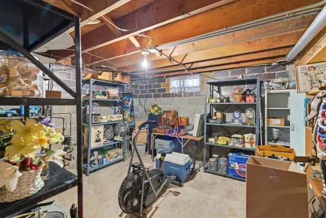 $144,900 | 809 3rd Street Southwest, Waseca, MN 56093