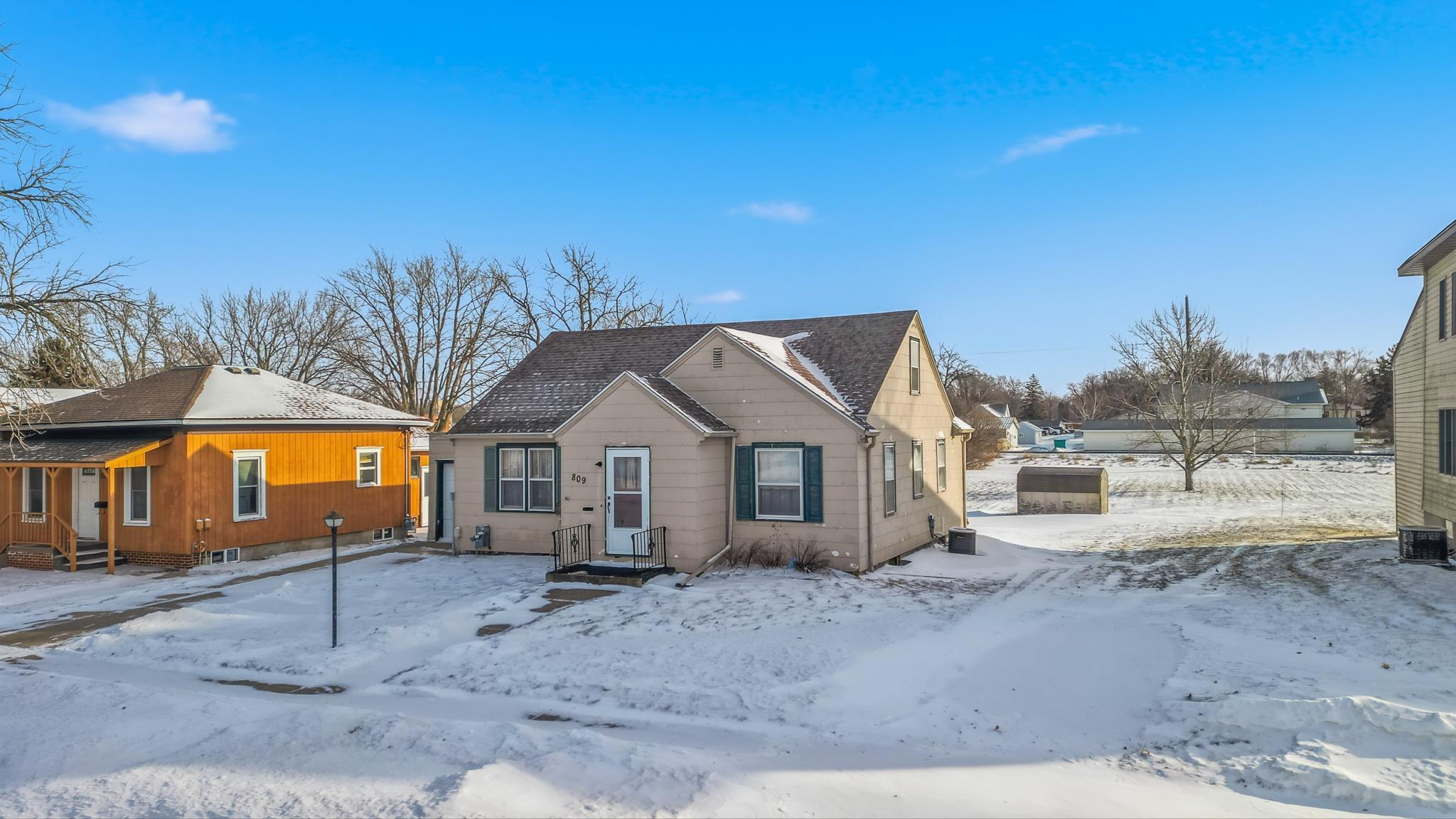 809 3rd Street Southwest Waseca, MN 56093 - Photo 32 of 38