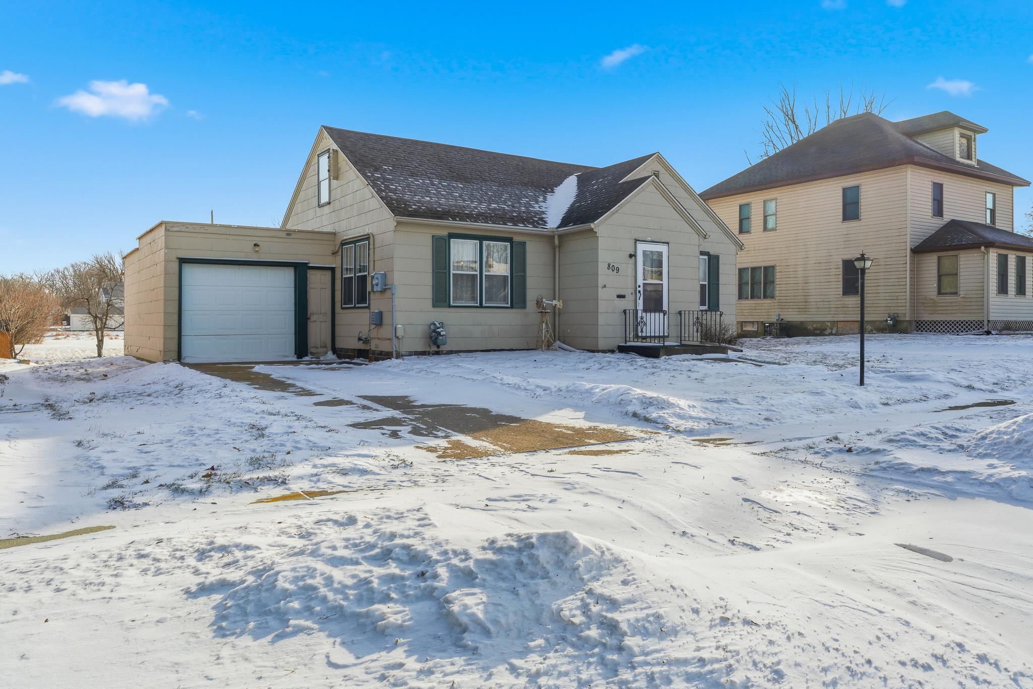 809 3rd Street Southwest Waseca, MN 56093 - Photo 37 of 38