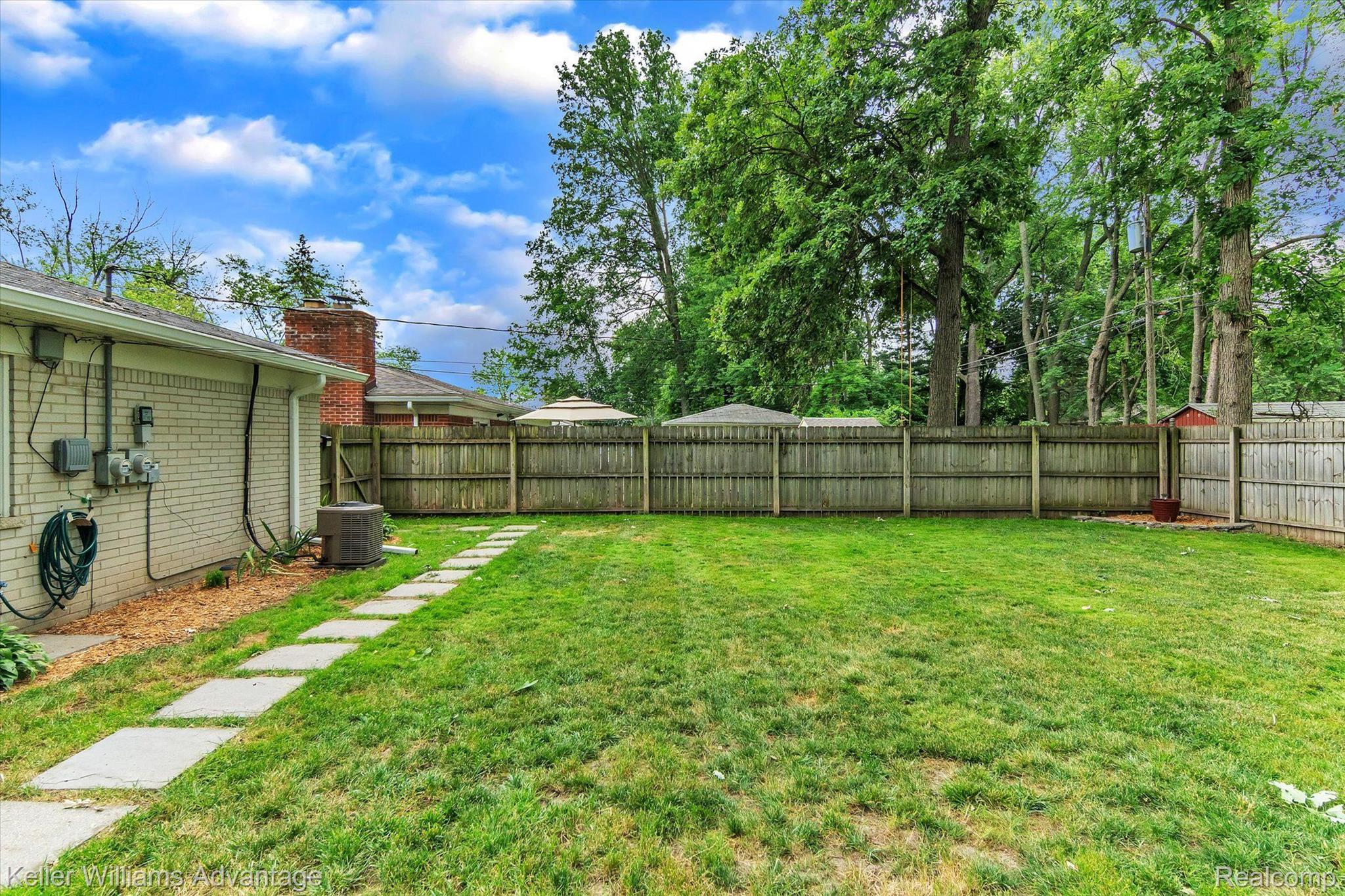 23257 Tuck Road Farmington, MI 48336 - Photo 22 of 25