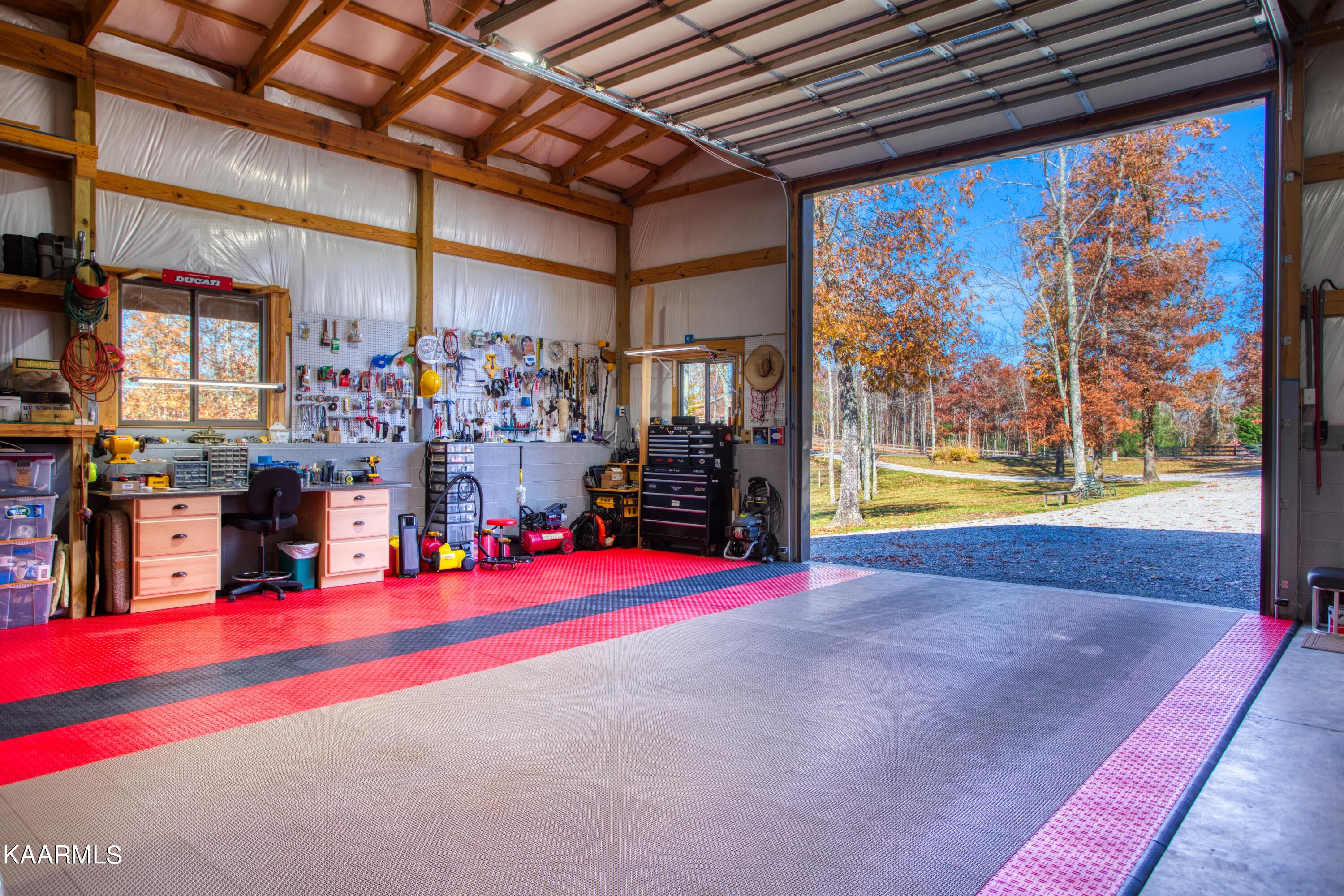 328 Briar Point Road Allardt, TN 38504 - Photo 13 of 14 EK3A5705