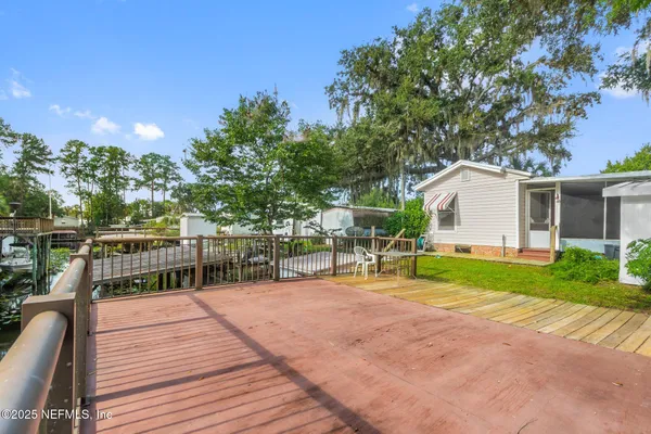 $156,500 | 210 Camellia Drive, Satsuma, FL 32189