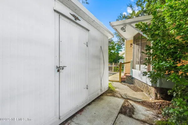 $156,500 | 210 Camellia Drive, Satsuma, FL 32189